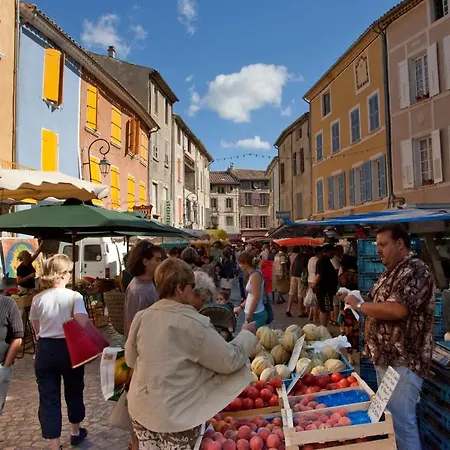 Les Arcades Le Lion D'or Buis-les-Baronnies