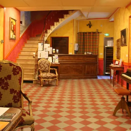 Hotel Les Arcades Le Lion D'or 3*